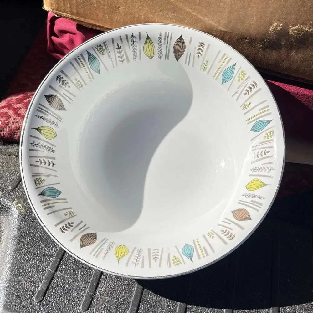VTG Alfred Meakin Glo-White Mid Century Leaf Bowl 8.5” Silver Rim Atomic MCM